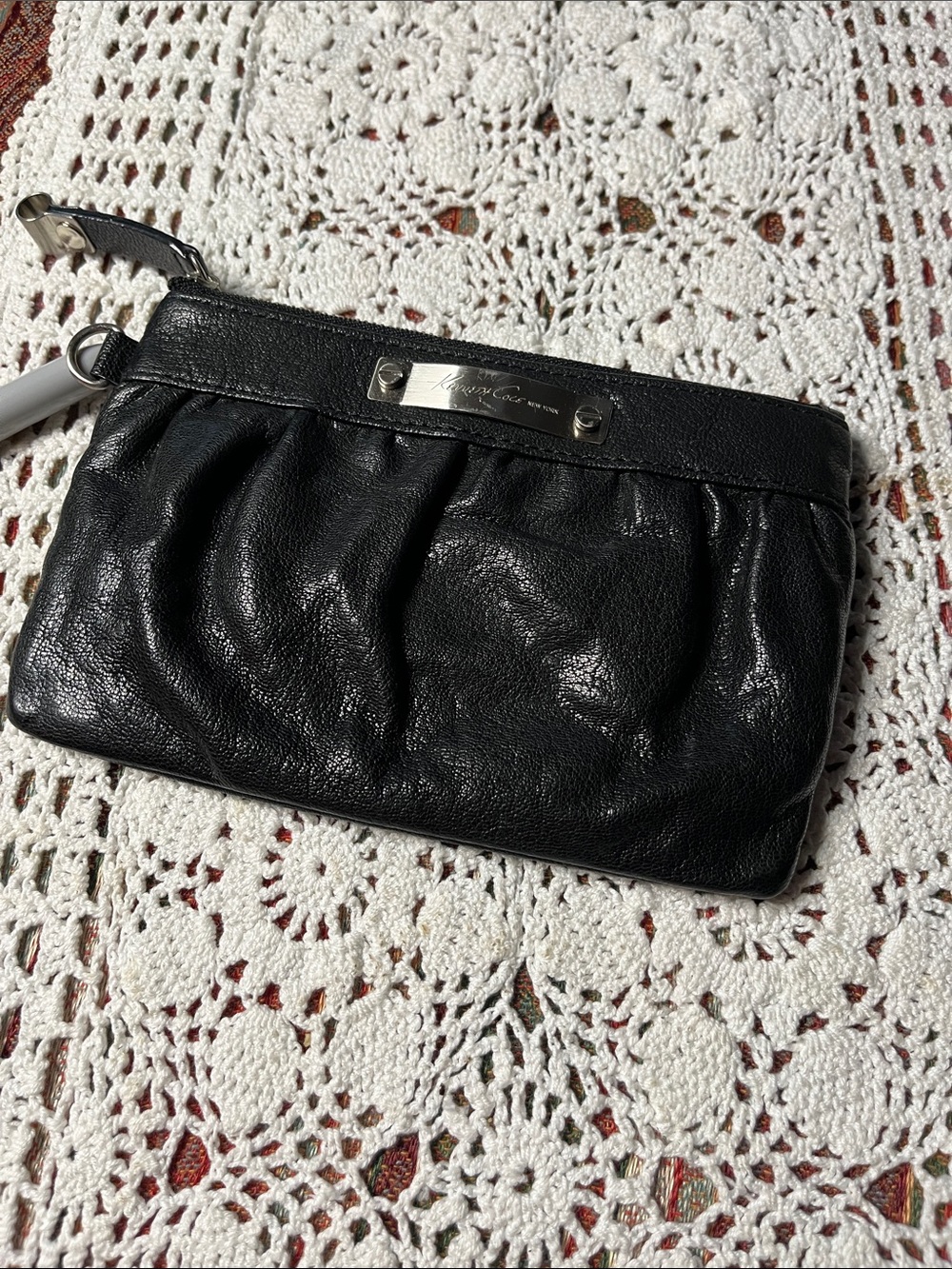 Kenneth Cole Black Leather Pleated Wallet with Metal brushed nickel